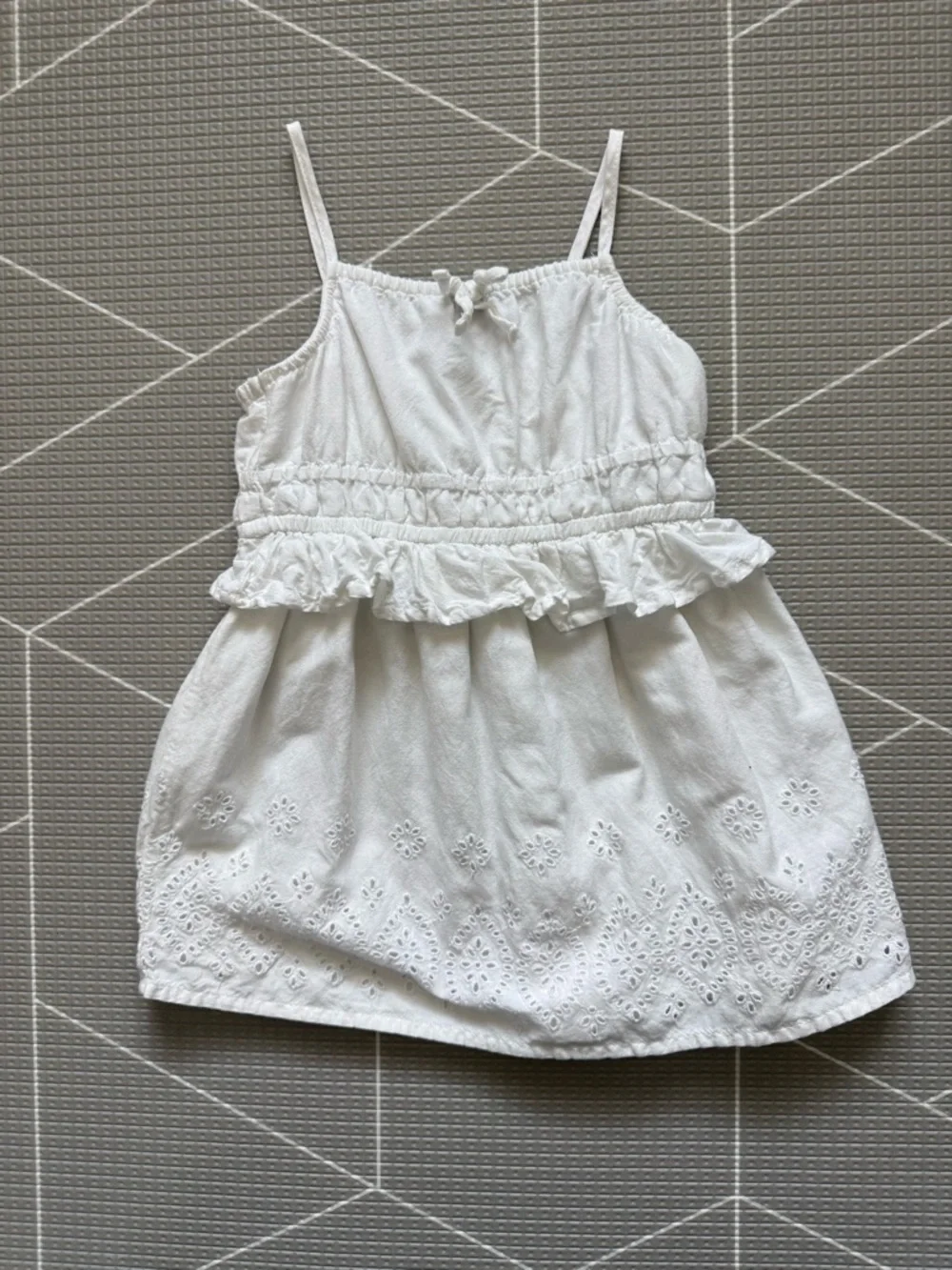 Old Navy|Baby girl white sleeveless summer dress in eyelet lace•Boho Sundress!